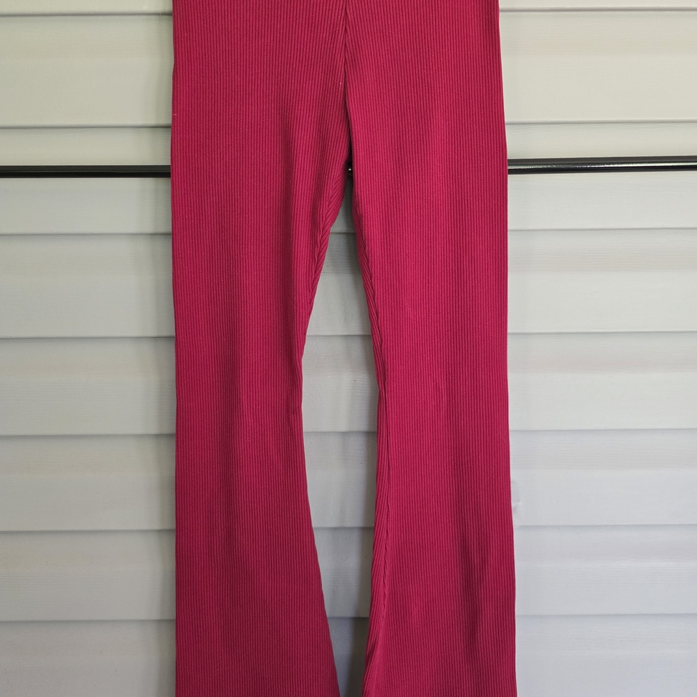 PINK Victoria's Secret Ribbed Knit Top